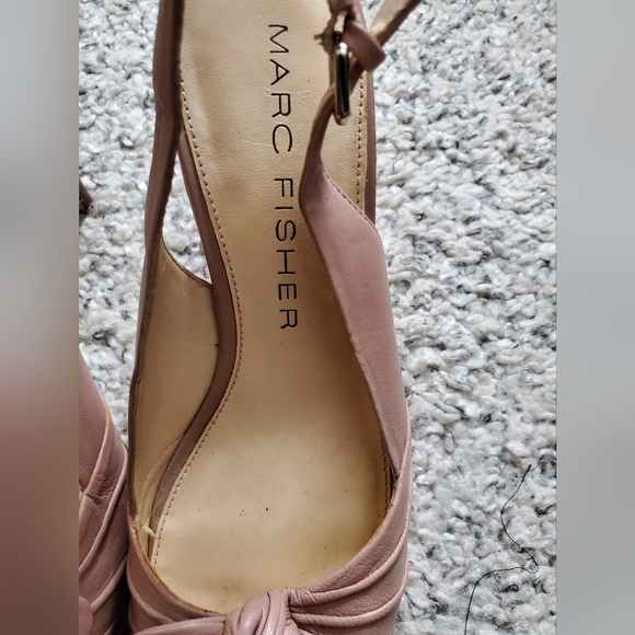 Marc Fisher Sandals Size 7 with cotton candy pink colour, bow details - Picture 12 of 12